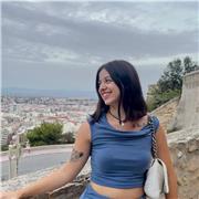 Soy una persona paciente, responsable y con habilidades pedagógicas, con experiencia ayudando a niños de infantil y primaria.